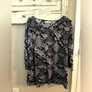 Kim Rogers plus size women’s 3X blouses, grey, black, white